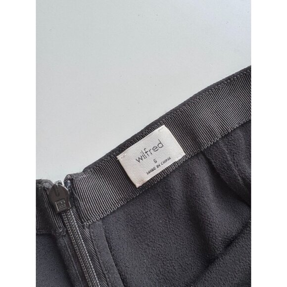 Aritzia WILFRED Classic Black Crepe High Waisted A-Line Midi Skirt, Size 6 - Picture 10 of 14